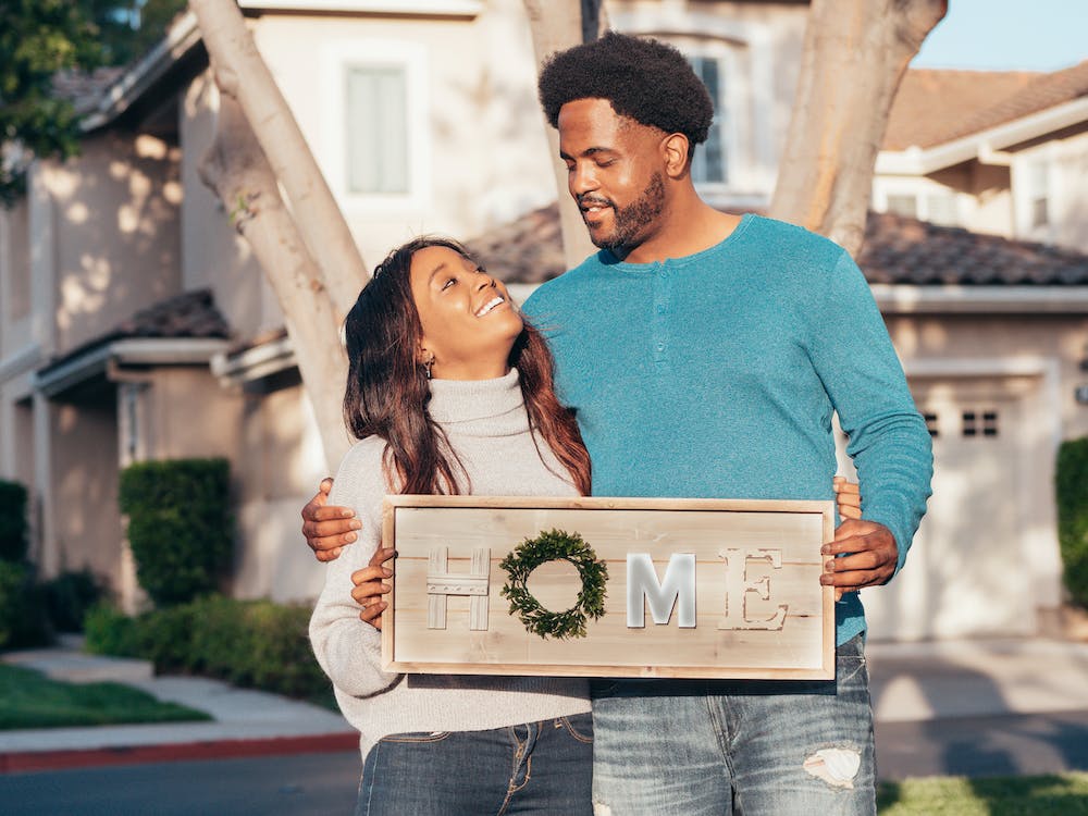11 Best Gifts for New Homeowners
